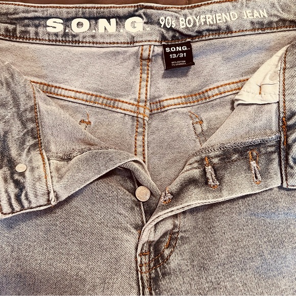 Song 90s Boyfriend Jeans - Picture 4 of 4